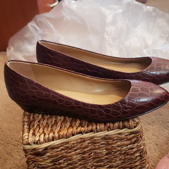 TALBOT'S animal print ballerina flats...size 7.. EXCELLENT - Picture 6 of 7